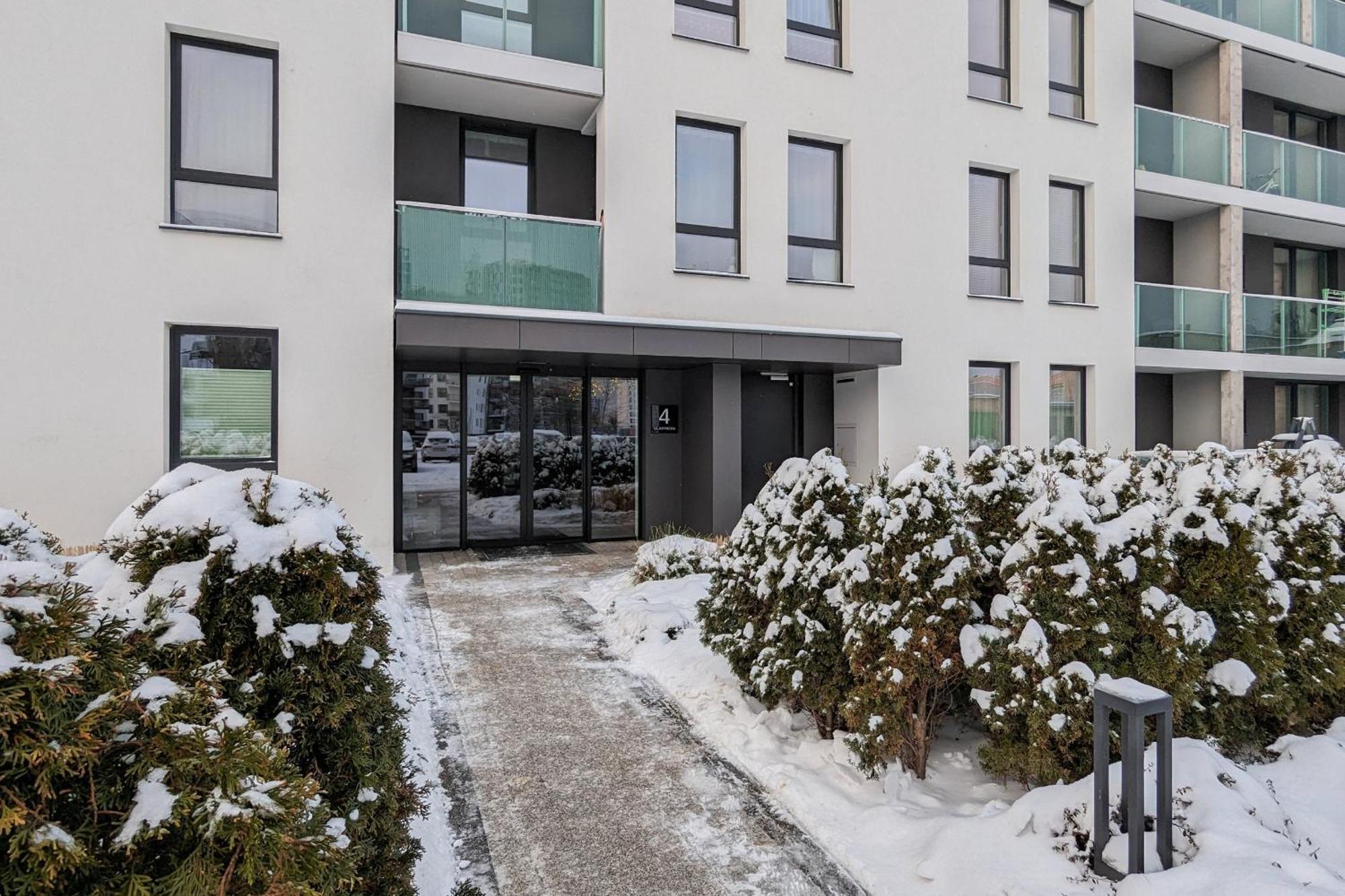 Solvo Apartment With Balcony & Parking Gdansk Przymorze By Noclegi Renters Exteriör bild